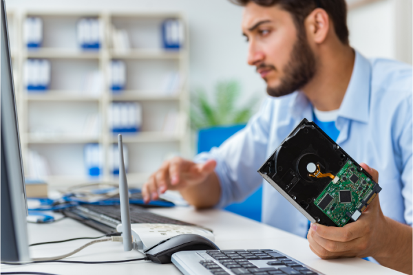 festplatte-extern-intern-ssd-hdd-vergleichePhXUc0gHuS5JC